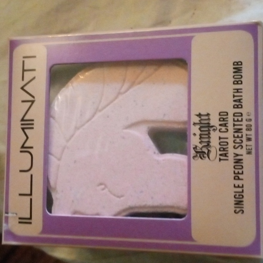 Illuminati peony scented bath bomb